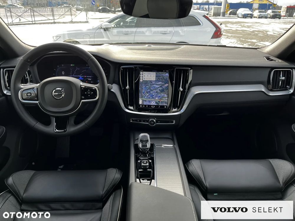 Volvo S60 2023 photo 3
