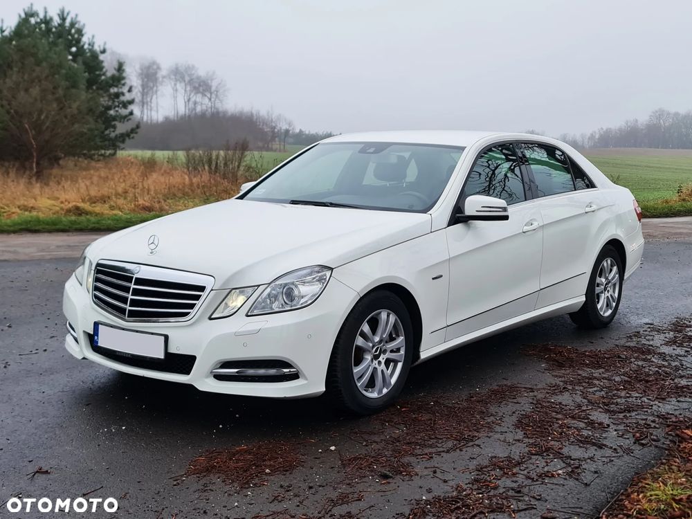 Mercedes-Benz Klasa E 200 CGI BlueEFFICIENCY 7G-TRONIC Avantgarde - 1