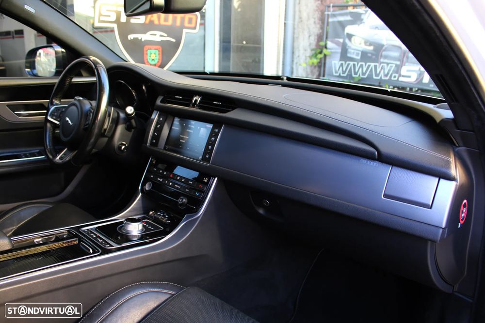 Jaguar XF E-Performance Aut. R-Sport - 33