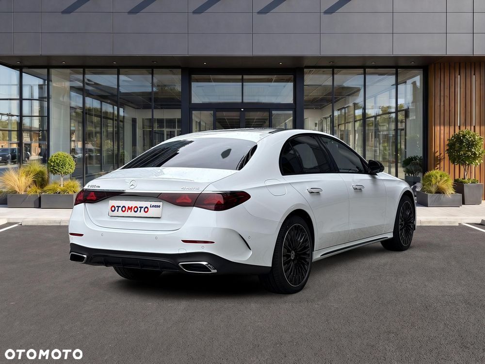 Mercedes-Benz Klasa E 300 de PHEV 4-Matic AMG 9G-Tronic - 6