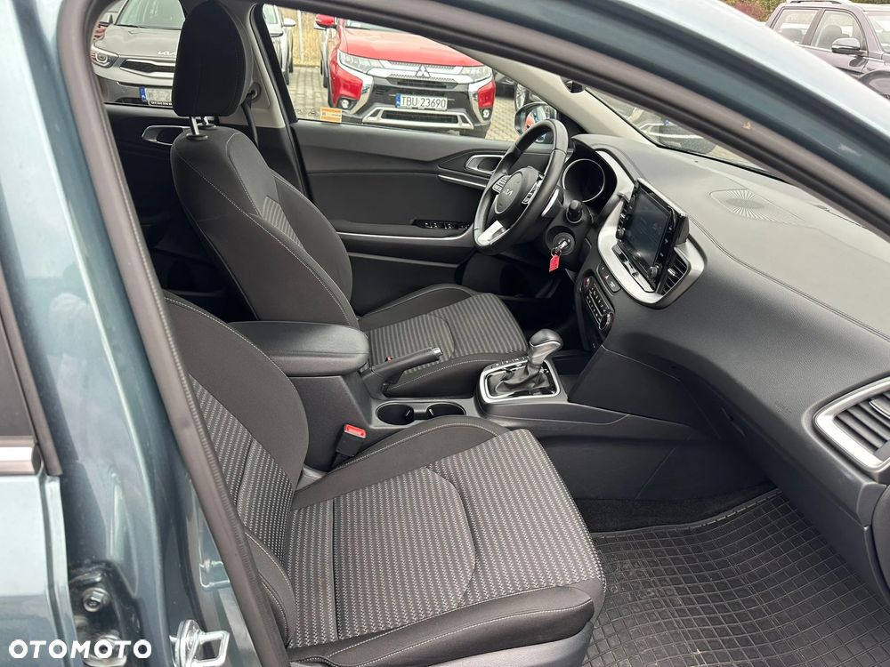 Kia XCeed 1.5 T-GDI M DCT - 12