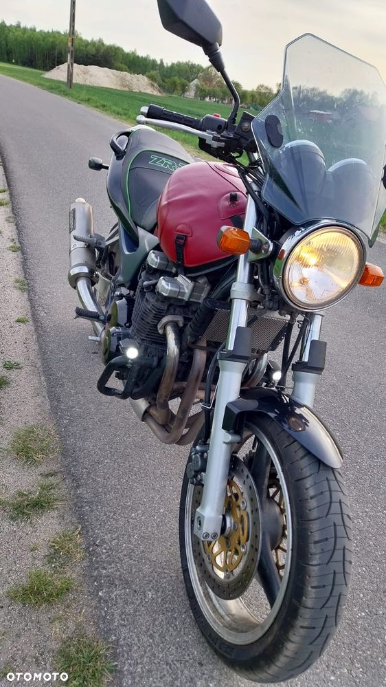Kawasaki ZR - 6