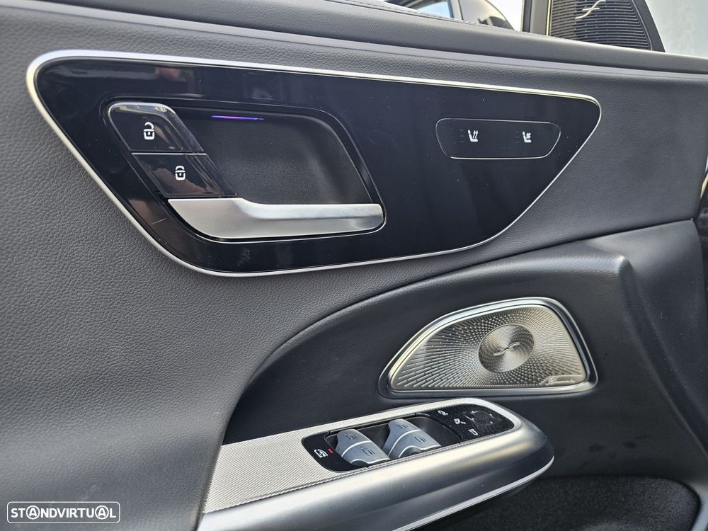 Mercedes-Benz E 300 e Avantgarde - 18