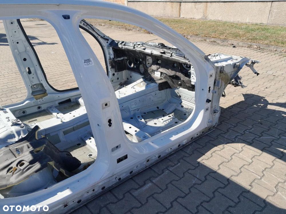 BMW 7 G11 PRÓG PRAWY SŁUPEK A I B  A96 - 2