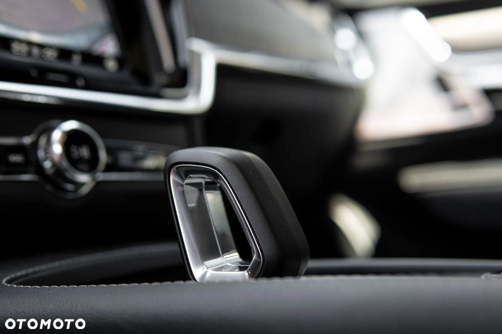 Volvo V90 Cross Country B5 D AWD Ultimate - 13