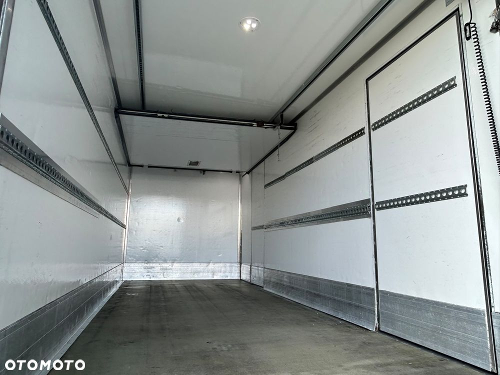 Iveco Daily 72C18 3.0 HPI Chłodnia 10 palet  + winda 750kg + drzwi boczne **Sprowadzony**2017R** - 6