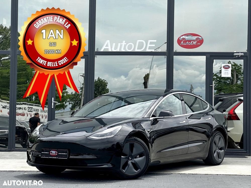 Tesla Model 3 - 1