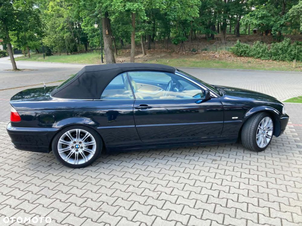 BMW Seria 3 323i - 3