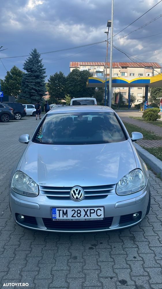 Volkswagen Golf - 2