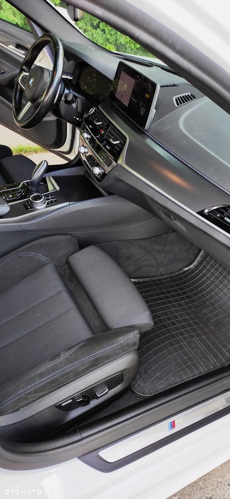 BMW Seria 5 530i mHEV M Sport sport - 22