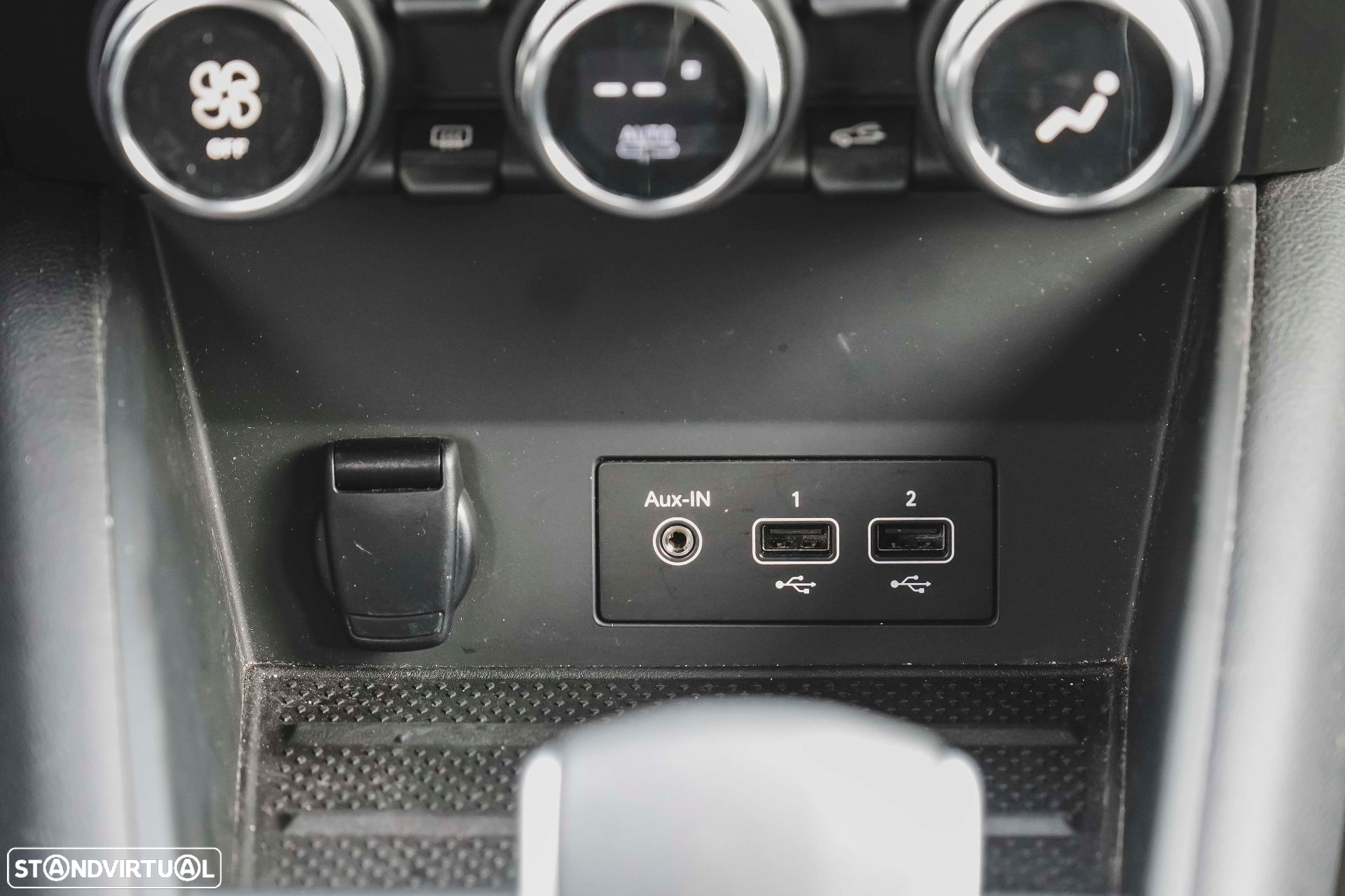 Renault Captur - 37