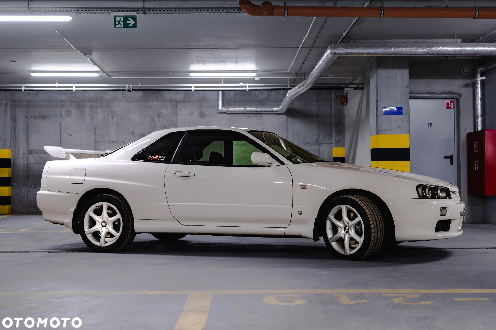 Nissan Skyline - 16