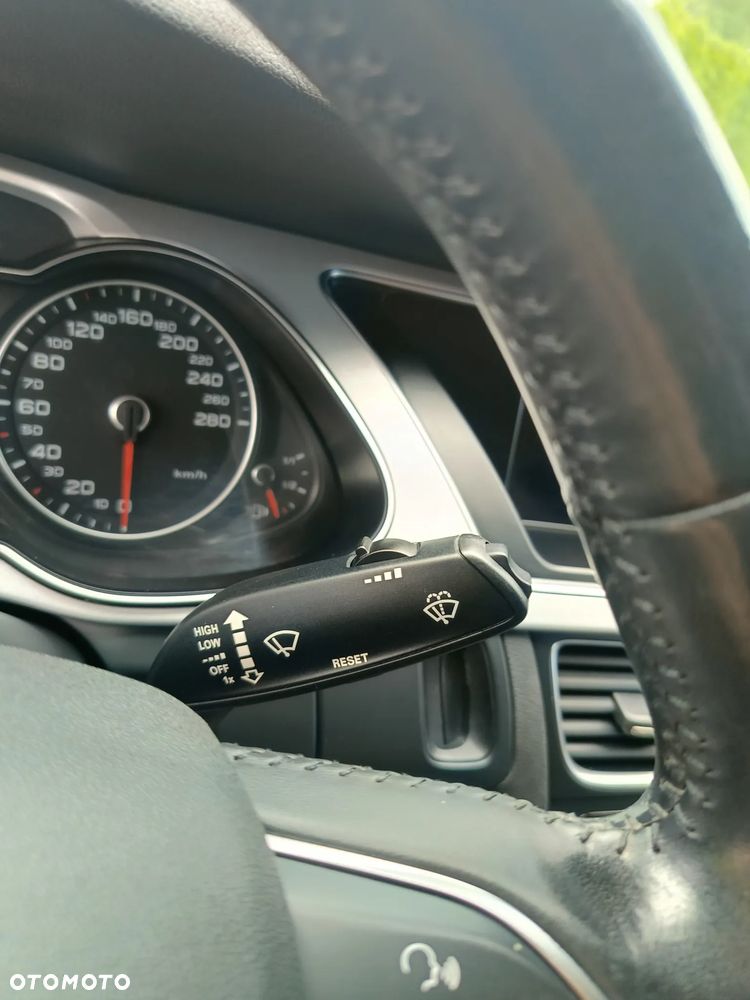 Audi A4 Limousine - 15