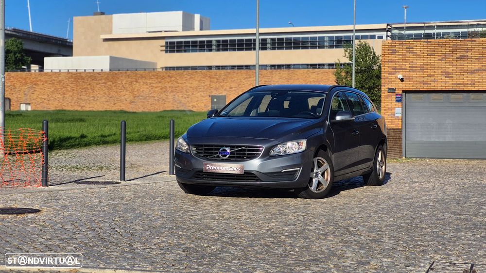 Volvo V60 2.0 D2 Momentum Drive Geartronic - 4