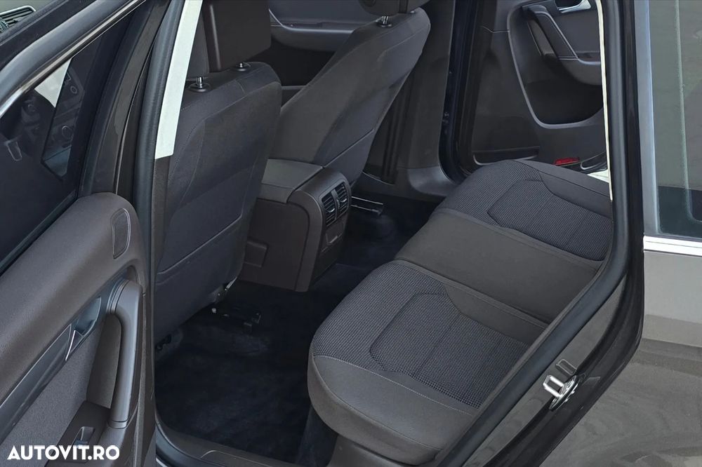 Volkswagen Passat 2.0 TDI BlueMotion Technology Business Edition - 21