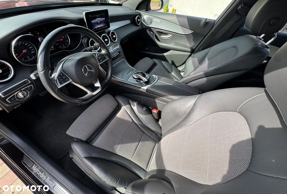 Mercedes-Benz Klasa C 220 d T 9G-TRONIC AMG Line - 17