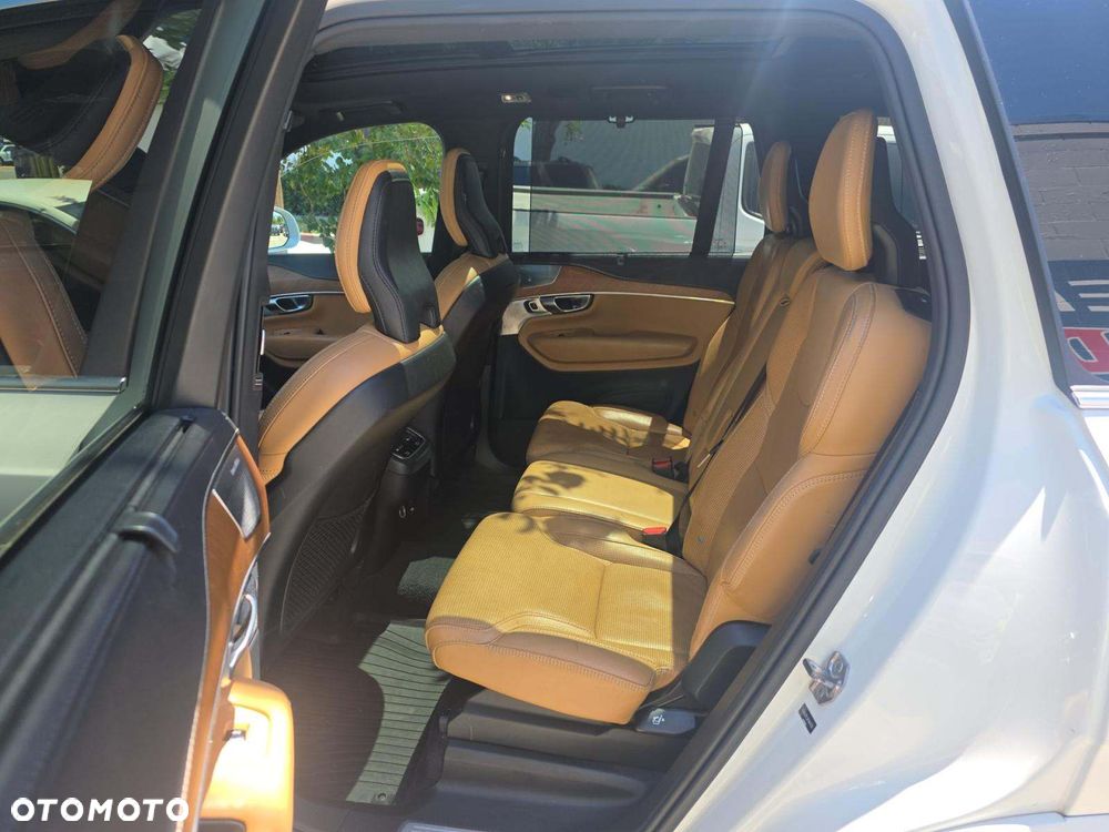 Volvo XC 90 - 13