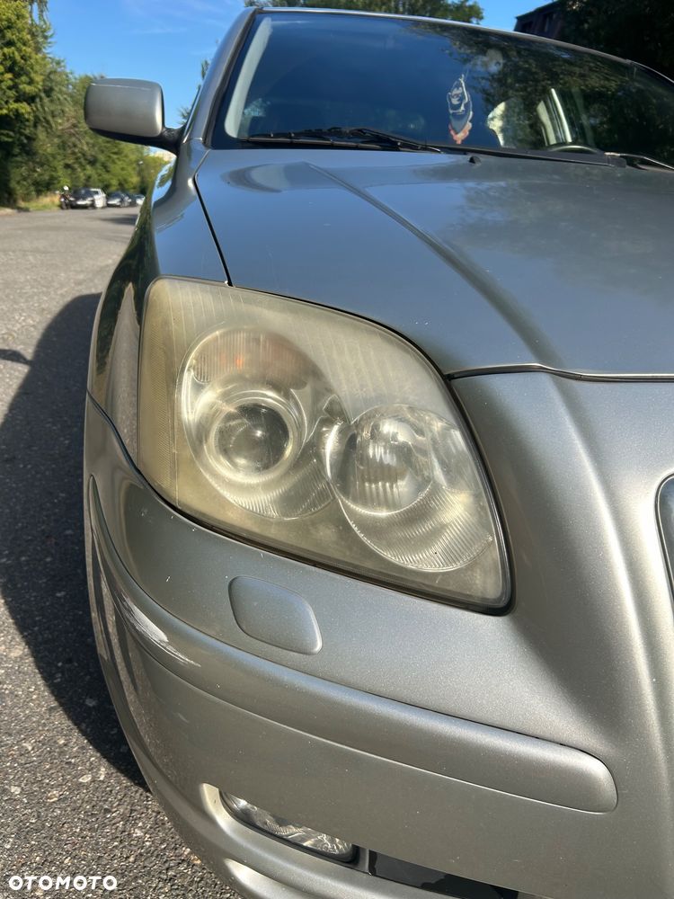 Toyota Avensis 2.0 D-4D Sol - 17