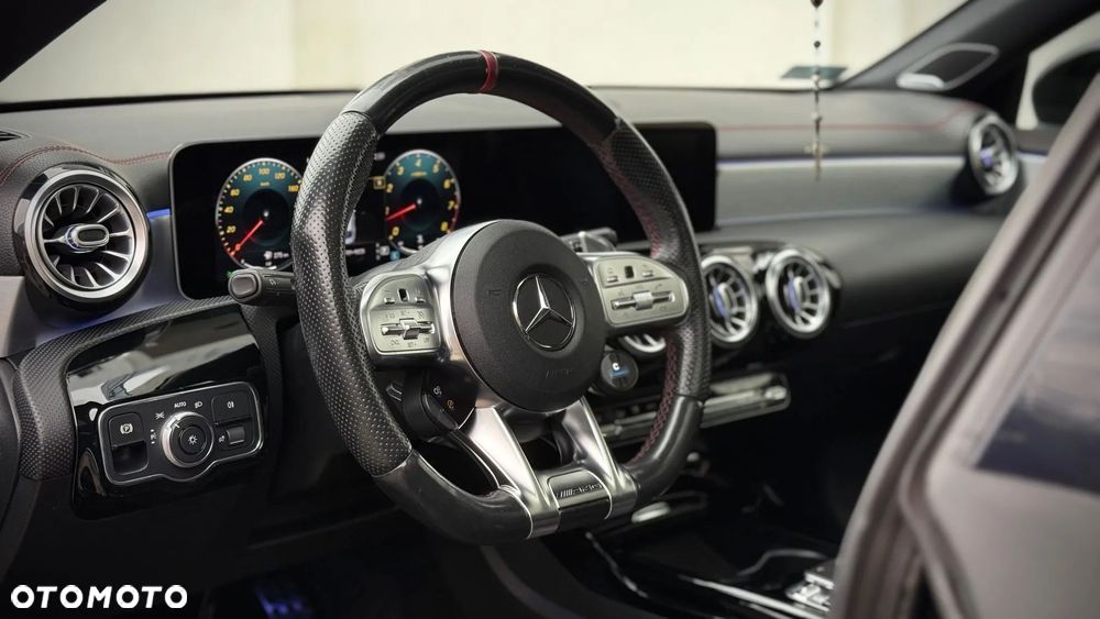 Mercedes-Benz CLA - 6