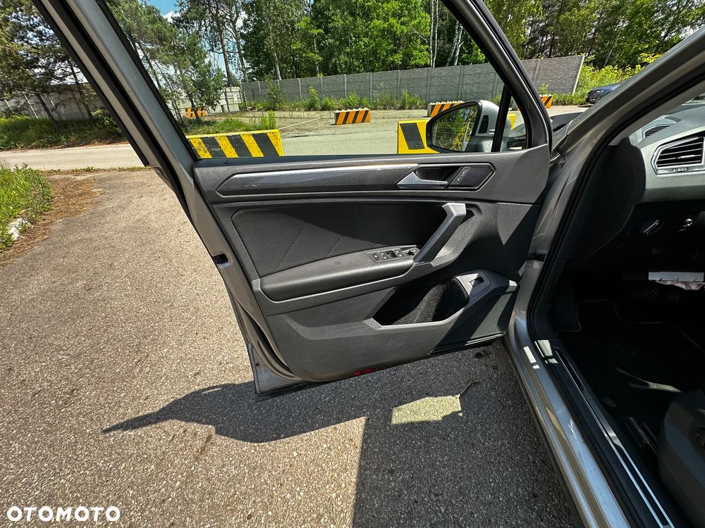 Volkswagen Tiguan - 12