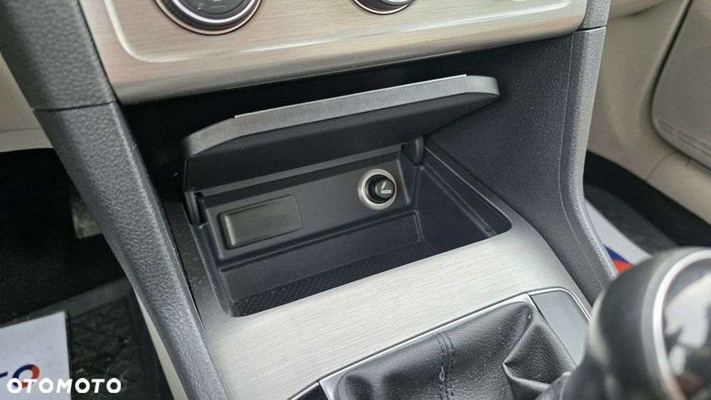 Volkswagen Golf Sportsvan - 13