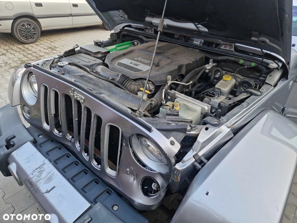 Jeep Wrangler Unlimited Hard-Top 3.6 Automatik Sahara - 18