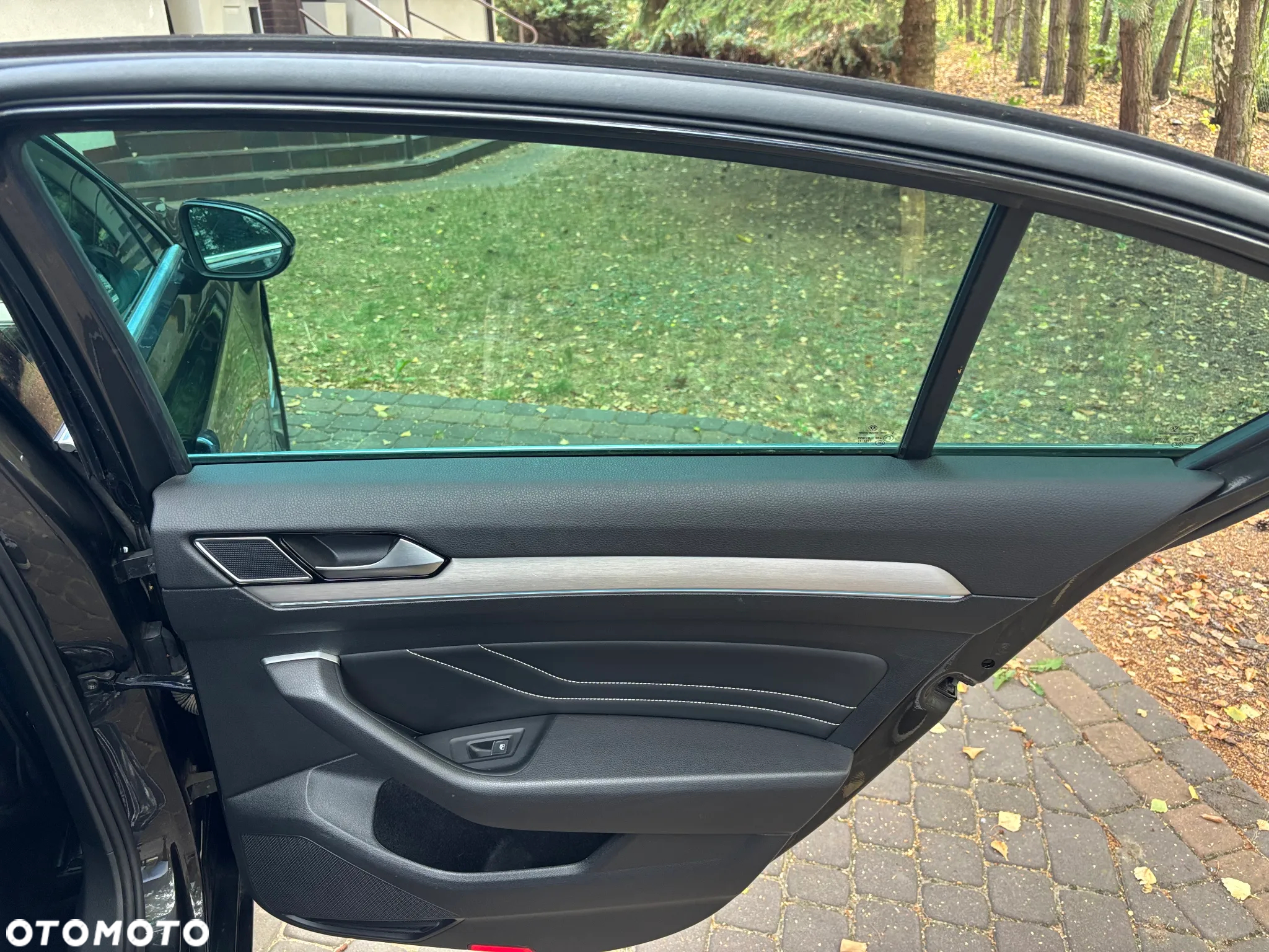 Volkswagen Passat 2.0 TSI Elegance DSG - 23