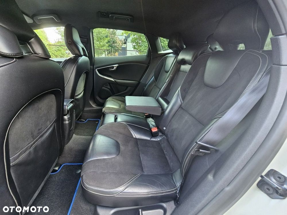 Volvo V40 D2 R-Design Momentum - 15