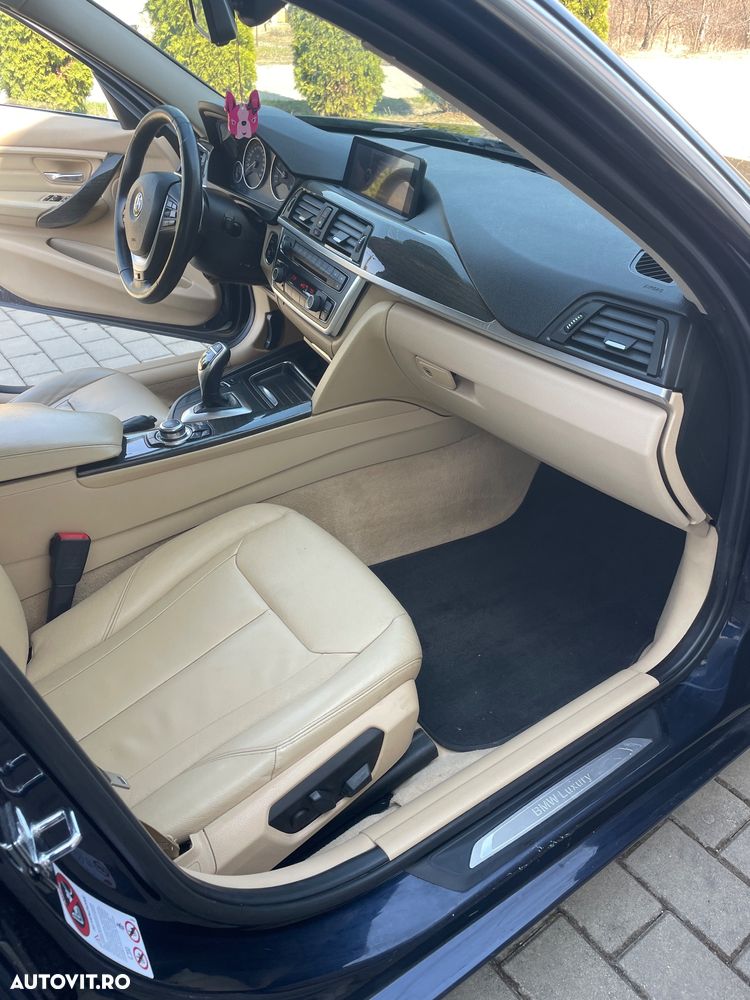 BMW Seria 3 320d Aut. Luxury Line - 7