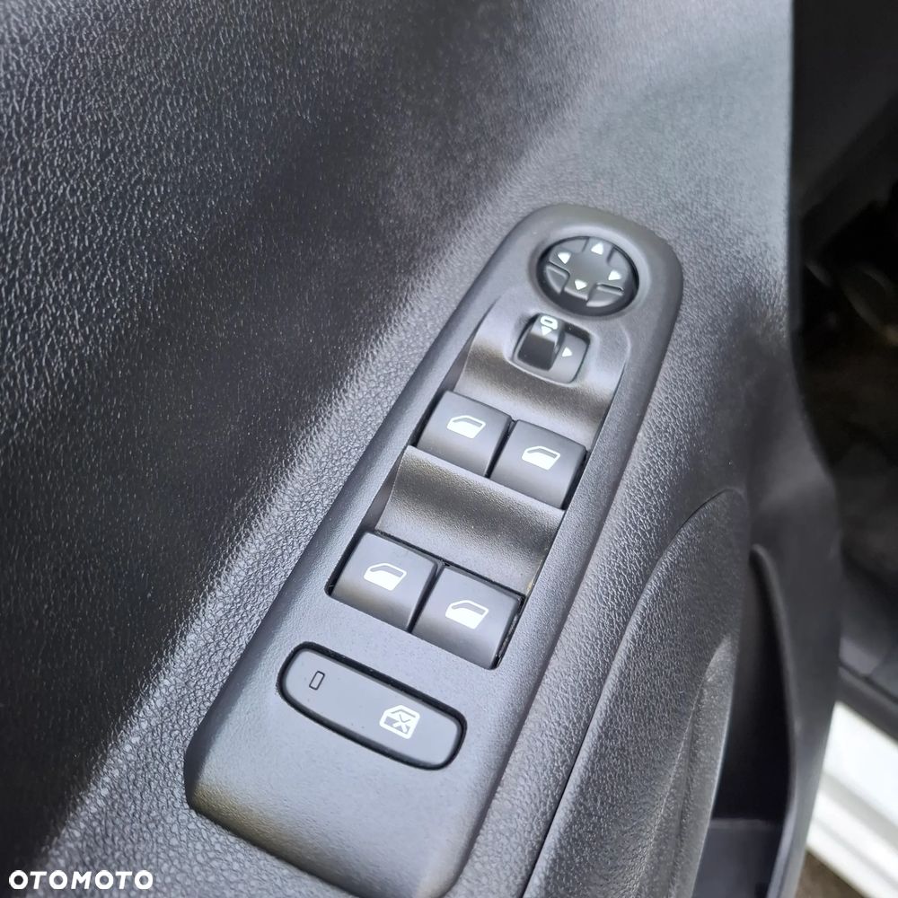 Opel Combo 1.5 CDTI Elegance Plus S&S - 16