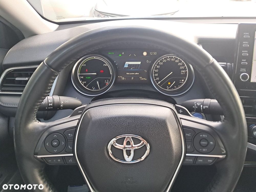 Toyota Camry 2.5 Hybrid Executive CVT - 16