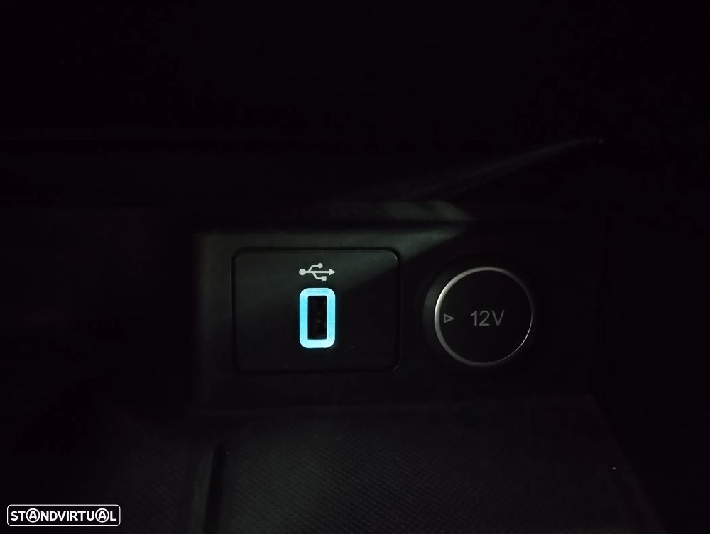 Ford Focus SW 1.0 EcoBoost Vignale - 42