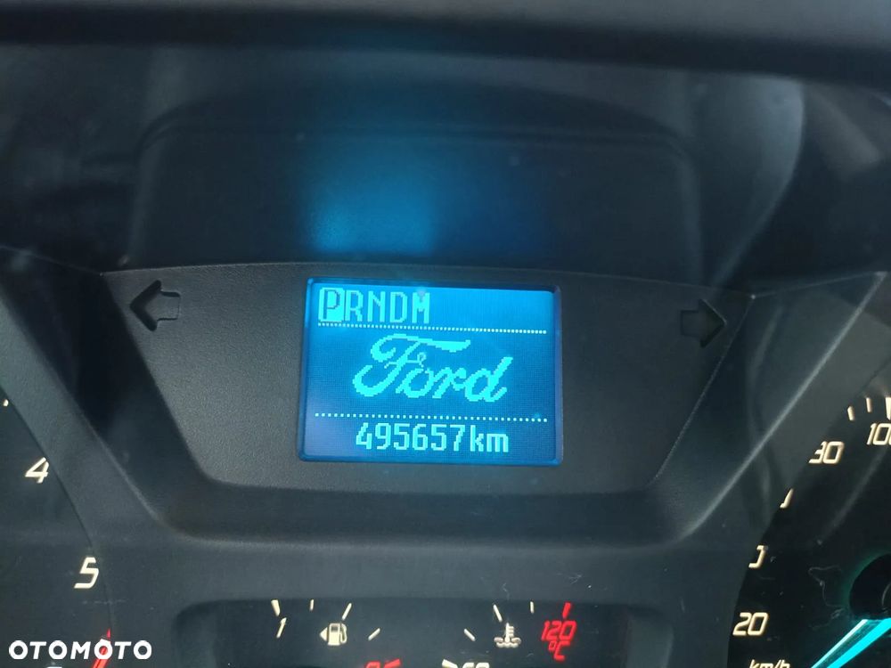 Ford Tourneo Custom - 11