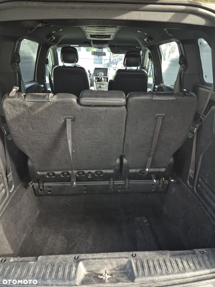 Dodge Grand Caravan - 7