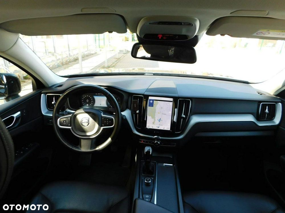 Volvo XC 60 D3 Momentum Pro - 6
