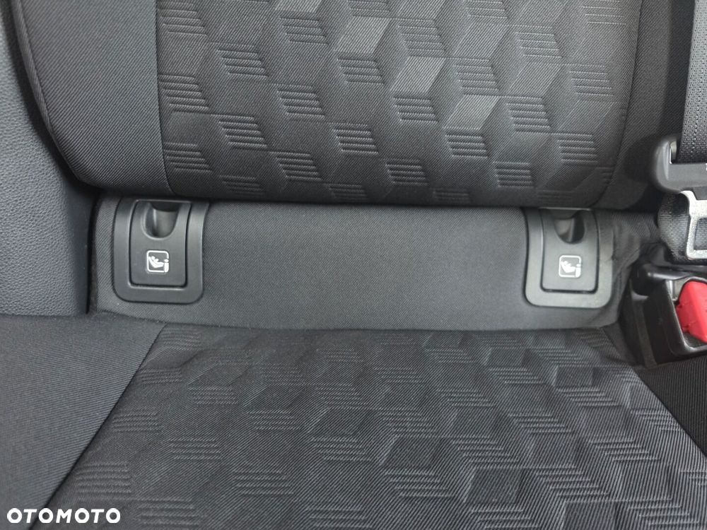Toyota Yaris Hybrid 1.5 Style - 23