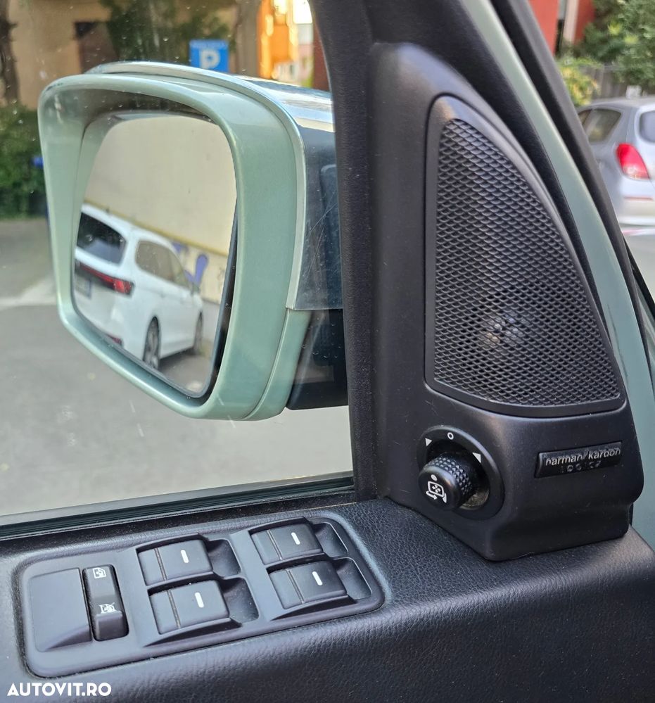 Land Rover Discovery - 24
