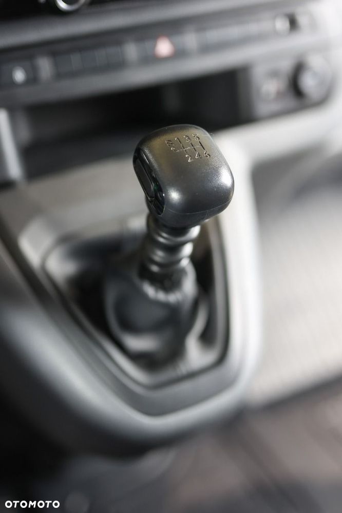 Toyota Proace Verso - 33