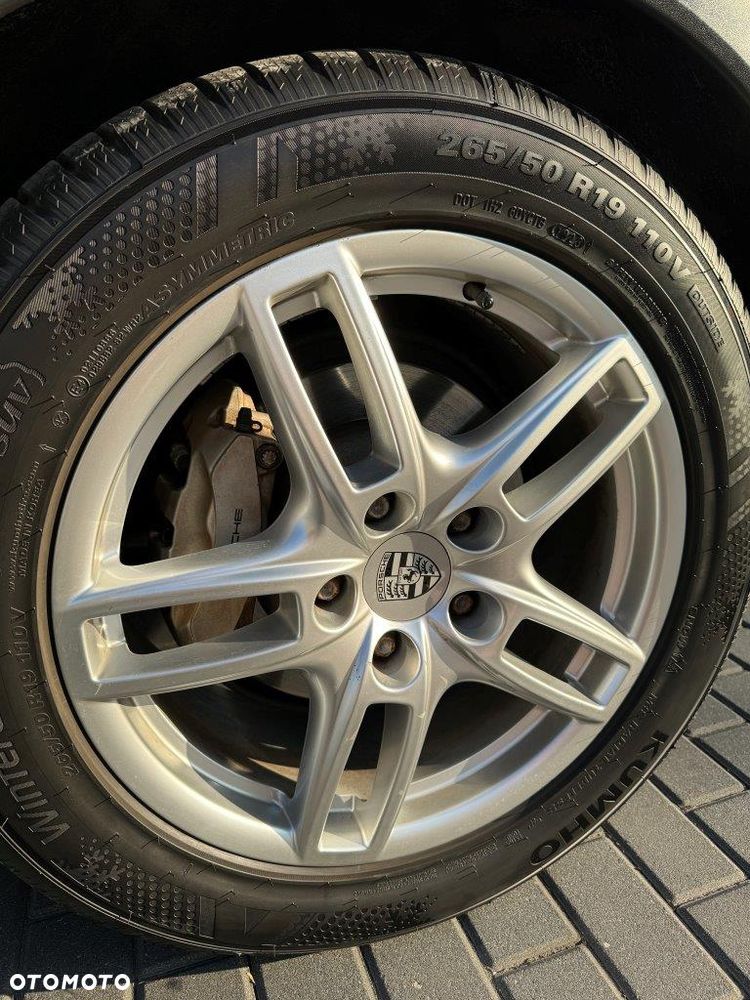 Porsche Cayenne - 22
