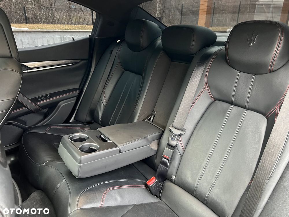 Maserati Ghibli - 13