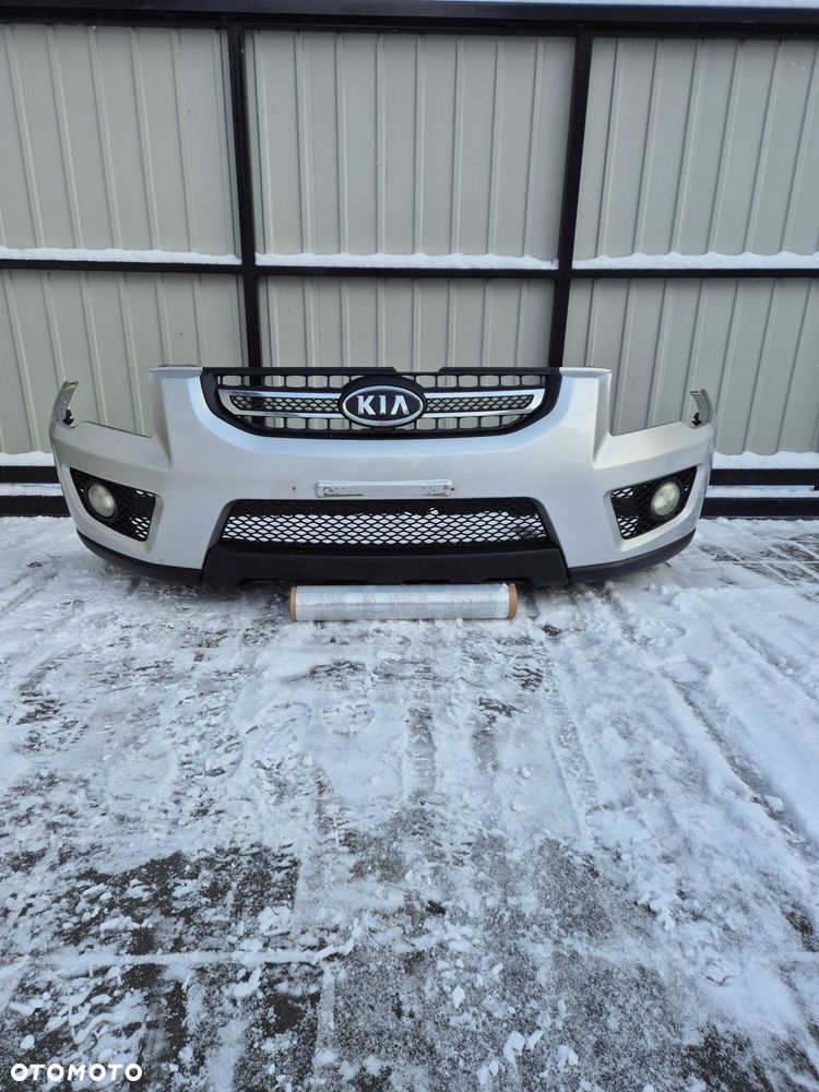 Zderzak przód przedni Kia Sportage rok 09 kod lak 9S