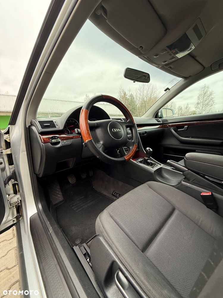 Audi A4 Limousine 2 - 14