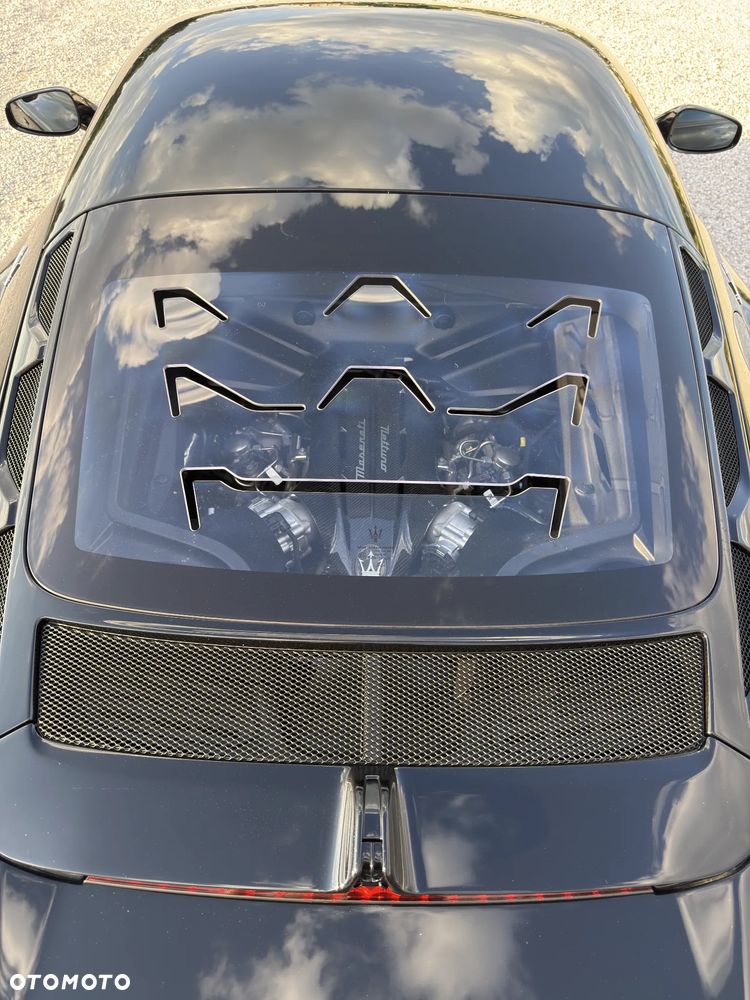 Maserati MC20 DCT - 10