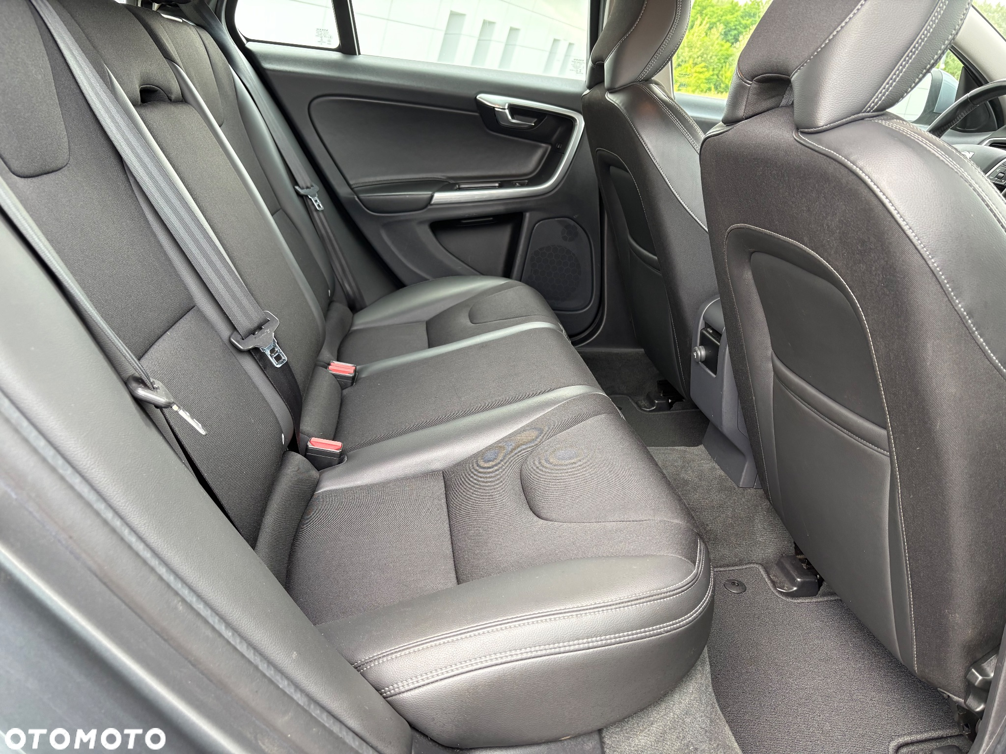 Volvo V60 D2 Momentum - 19