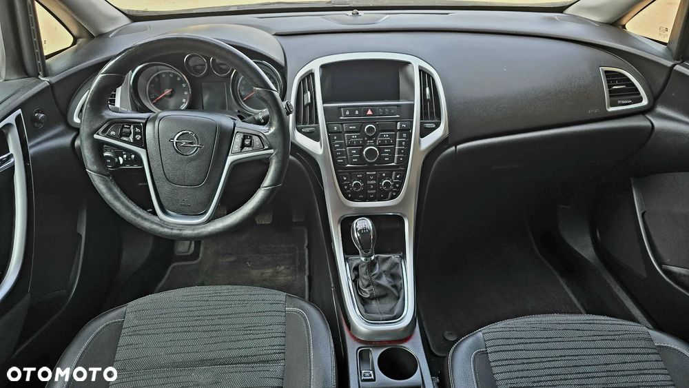 Opel Astra 1.4 Turbo Innovation - 12