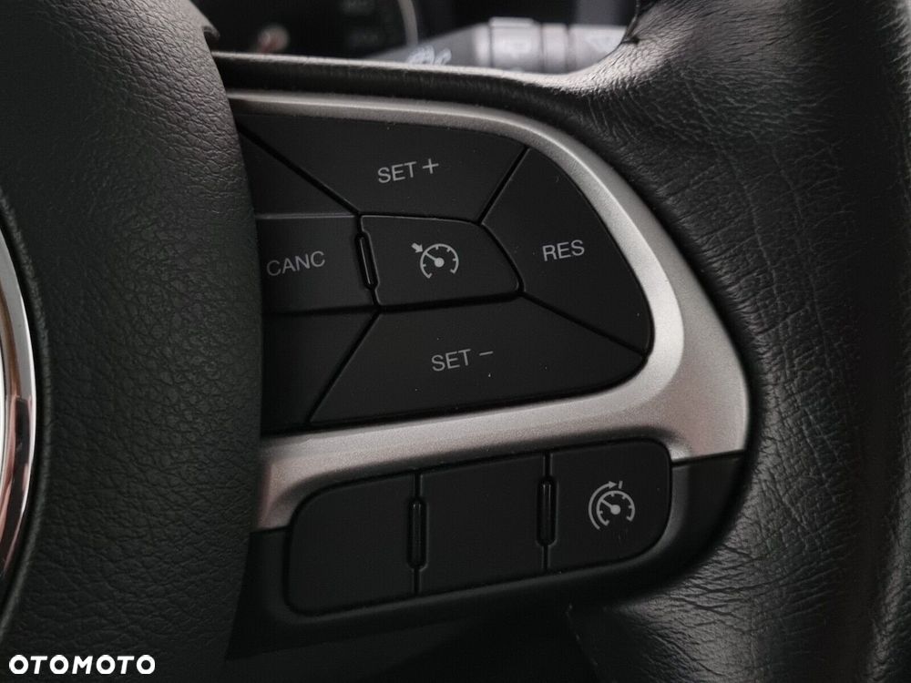 Jeep Renegade 1.4 MultiAir Limited FWD S&S - 14