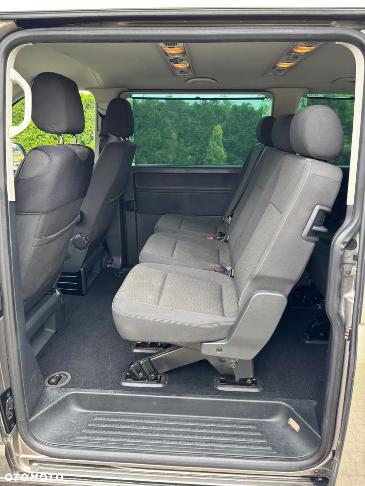Volkswagen Caravelle 2.0 TDI L2 Comfortline DSG - 19