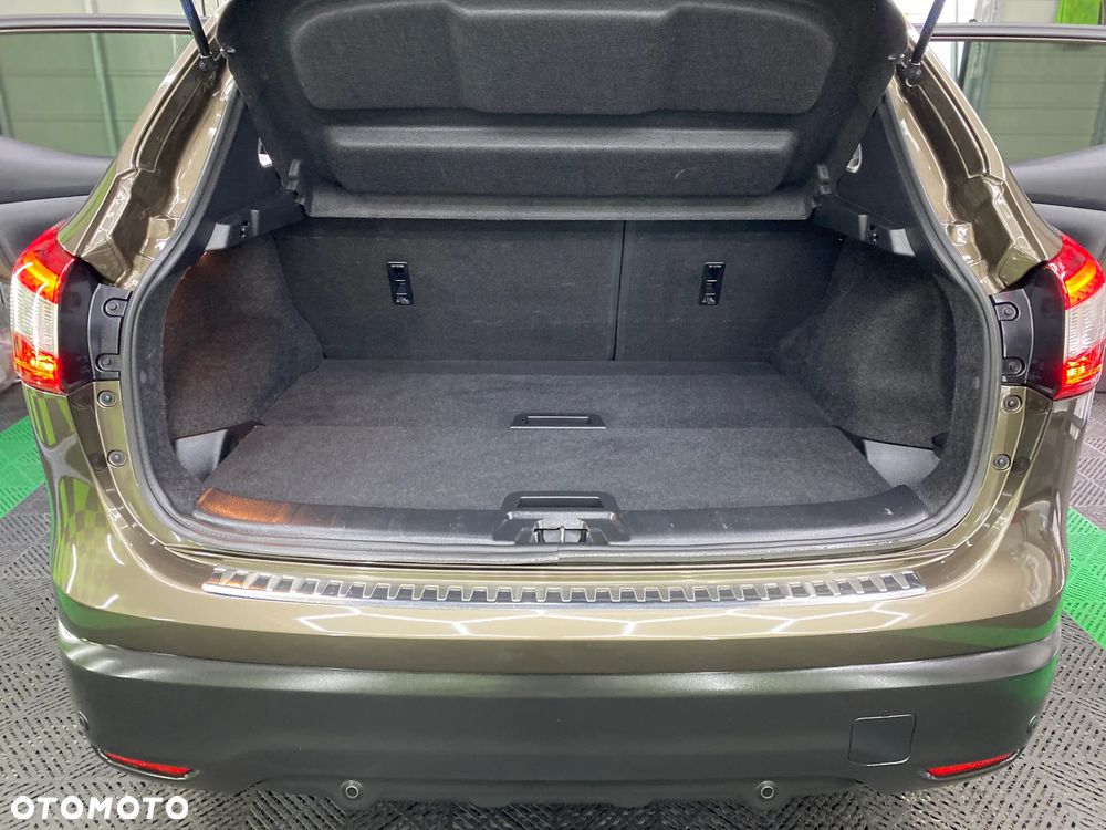 Nissan Qashqai 1.2 DIG-T Xtronic TEKNA+ - 39