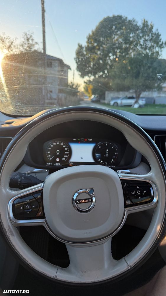 Volvo XC 60 D5 AWD Inscription - 21