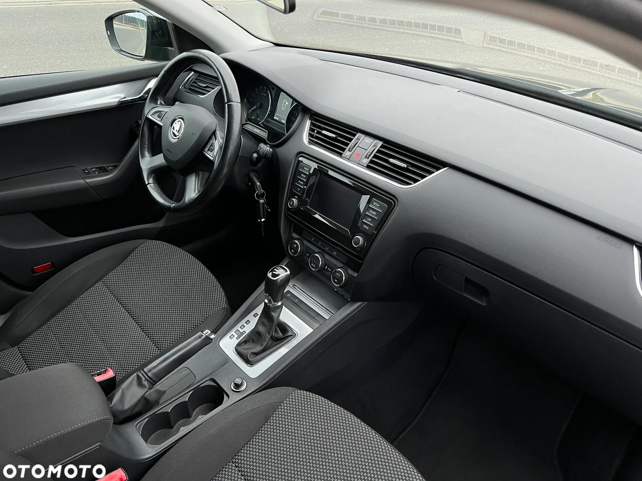 Skoda Octavia 1.6 TDI Family DSG - 15